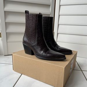 Zara leather pointed ankle boots